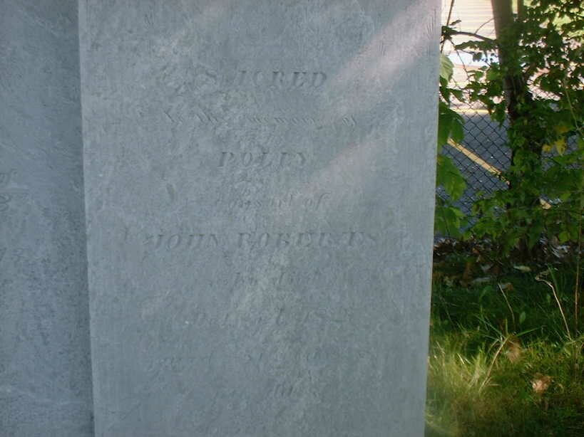Picture of Polly Roberts' tombstone